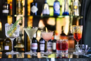 Book a cocktail lesson